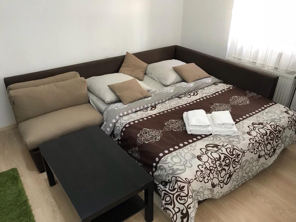 Gil Apartments, Квартира Студия В Самом Центре Пл Петефи Uzjhorod Eksteriør billede